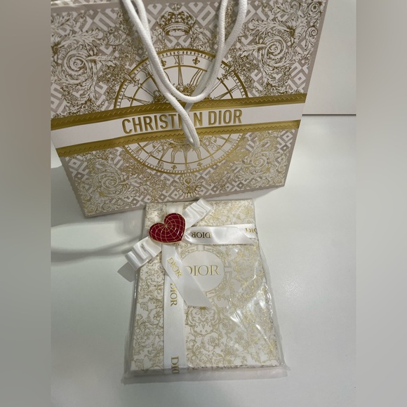 Dior Gift Notebook with Gift Packaging Set - Picture 2 of 15